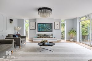 Lounge- click for photo gallery